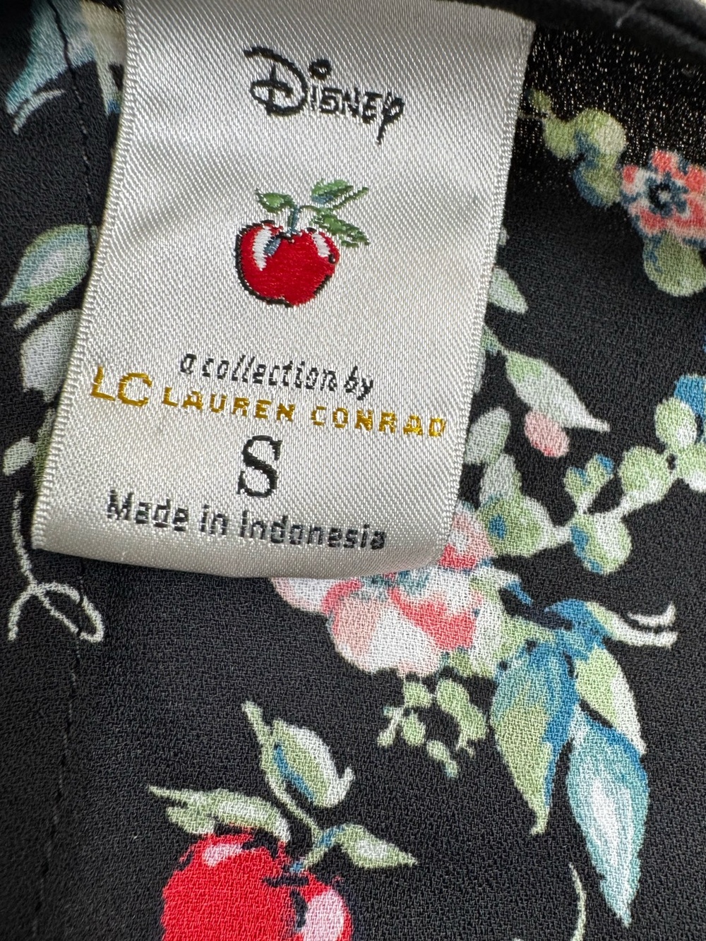 Disney x Lauren Conrad Black Snow White Red Apple Sequin Long Sleeve Blouse Top - Picture 2 of 10